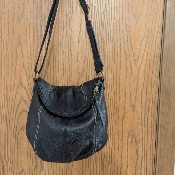 The Sak Leather Fold Over Shoulder Bag- Black - Picture 1 of 6